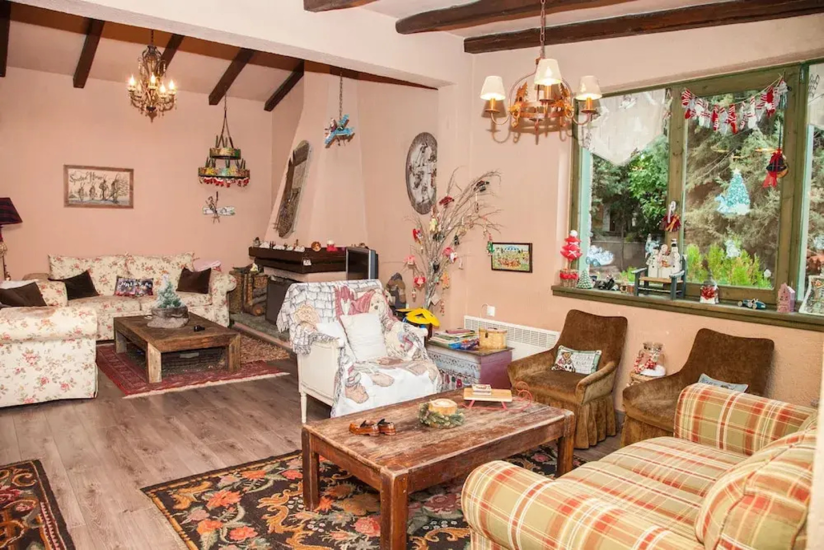 Utopia Mountain Chalet