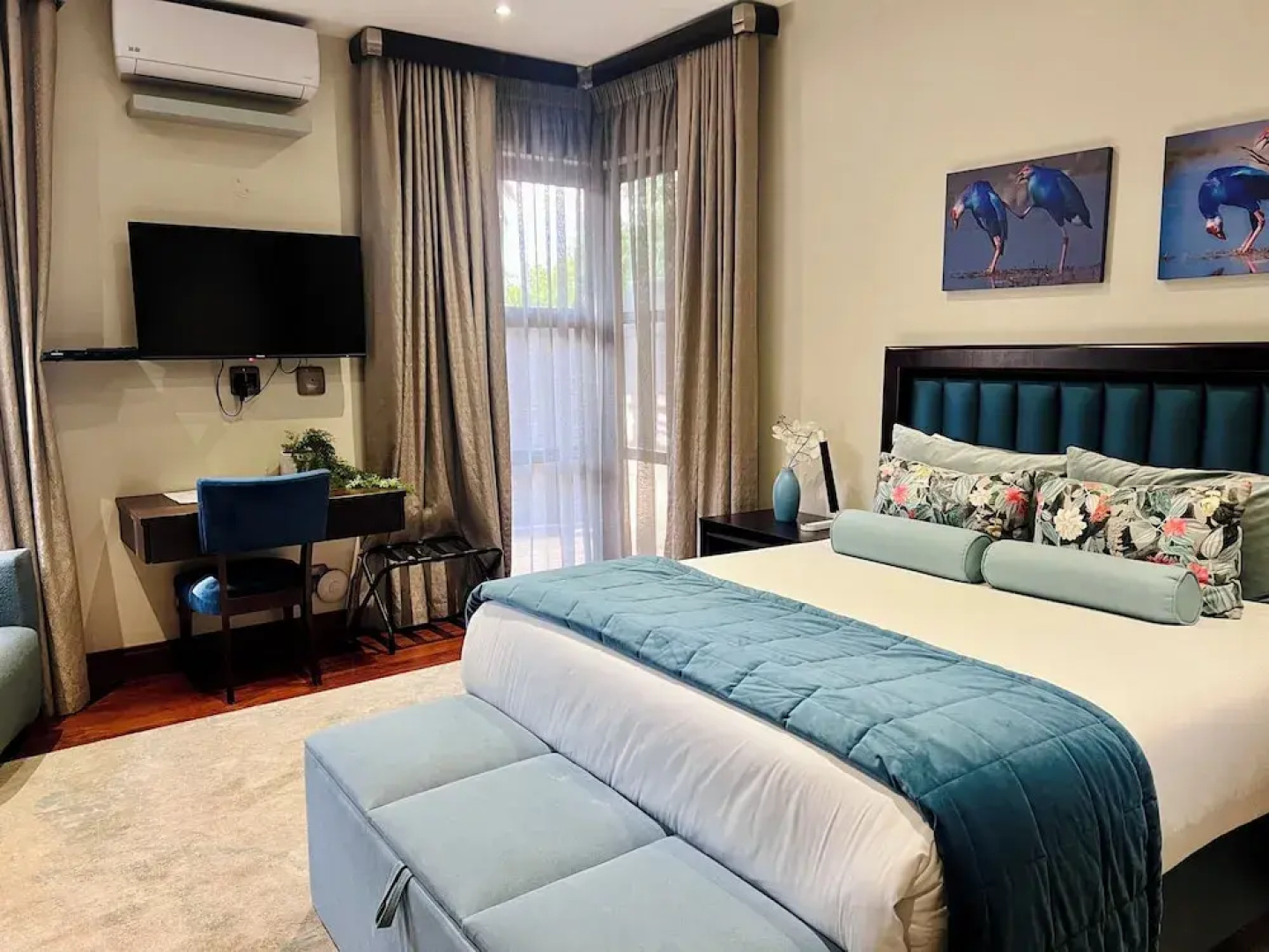 One O Eight Boutique Hotel