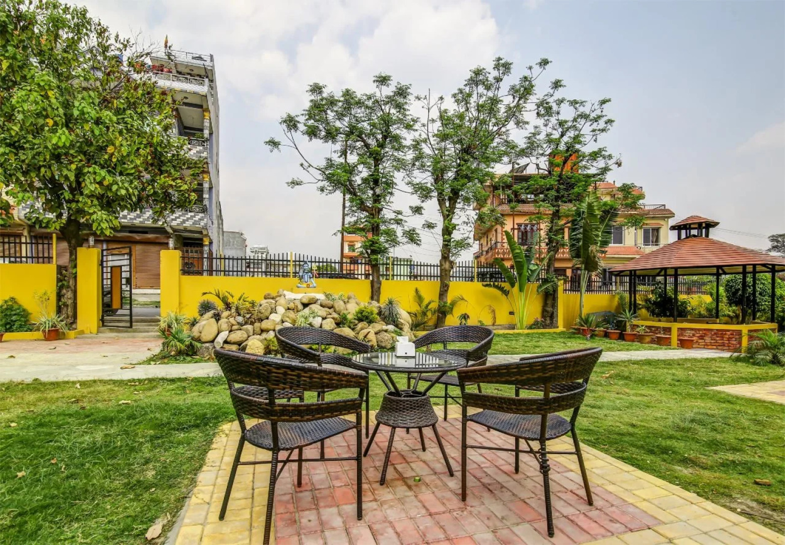 Amrapali Cottage By OYO Rooms