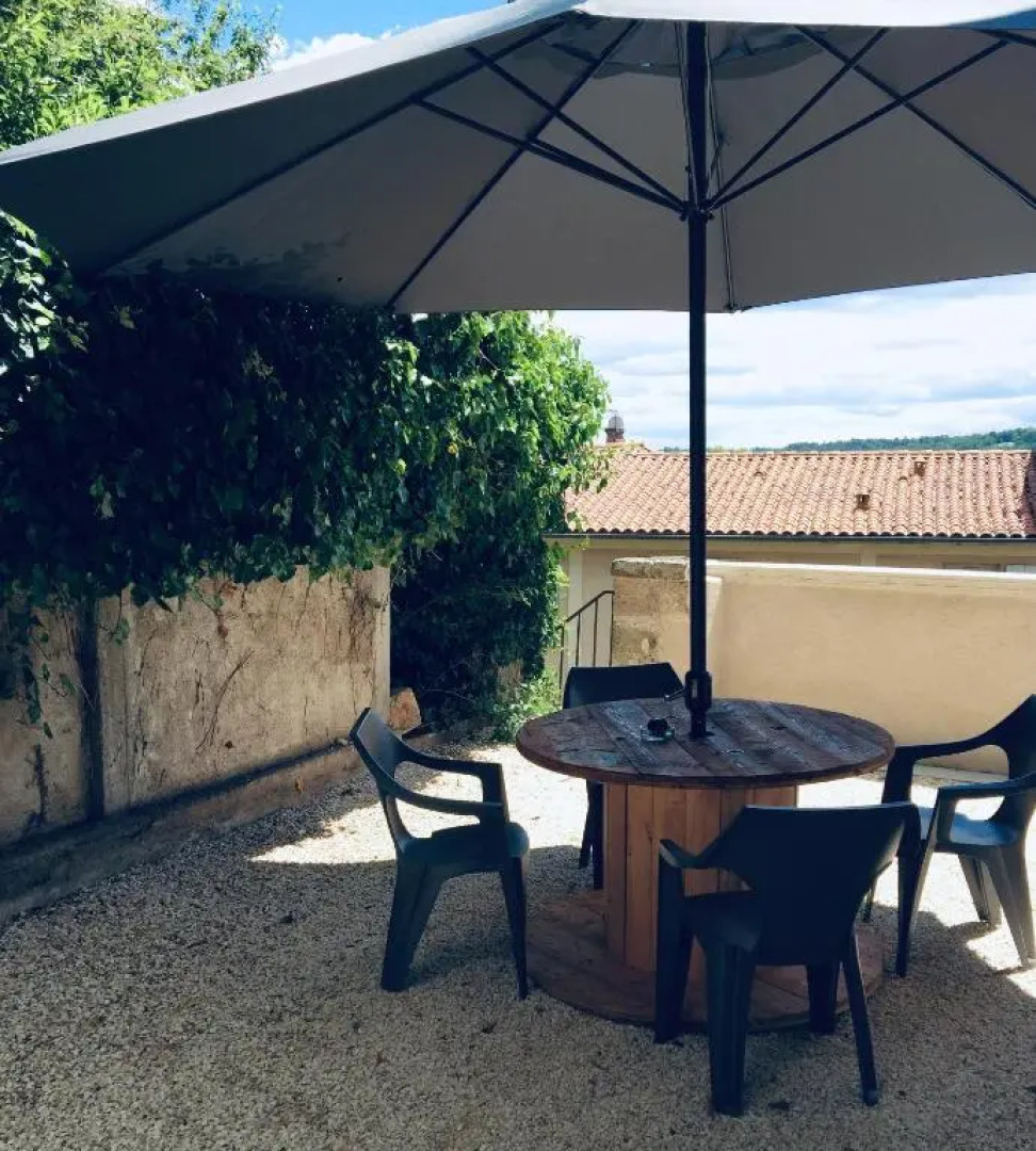 Appartement cour ancienne abbaye