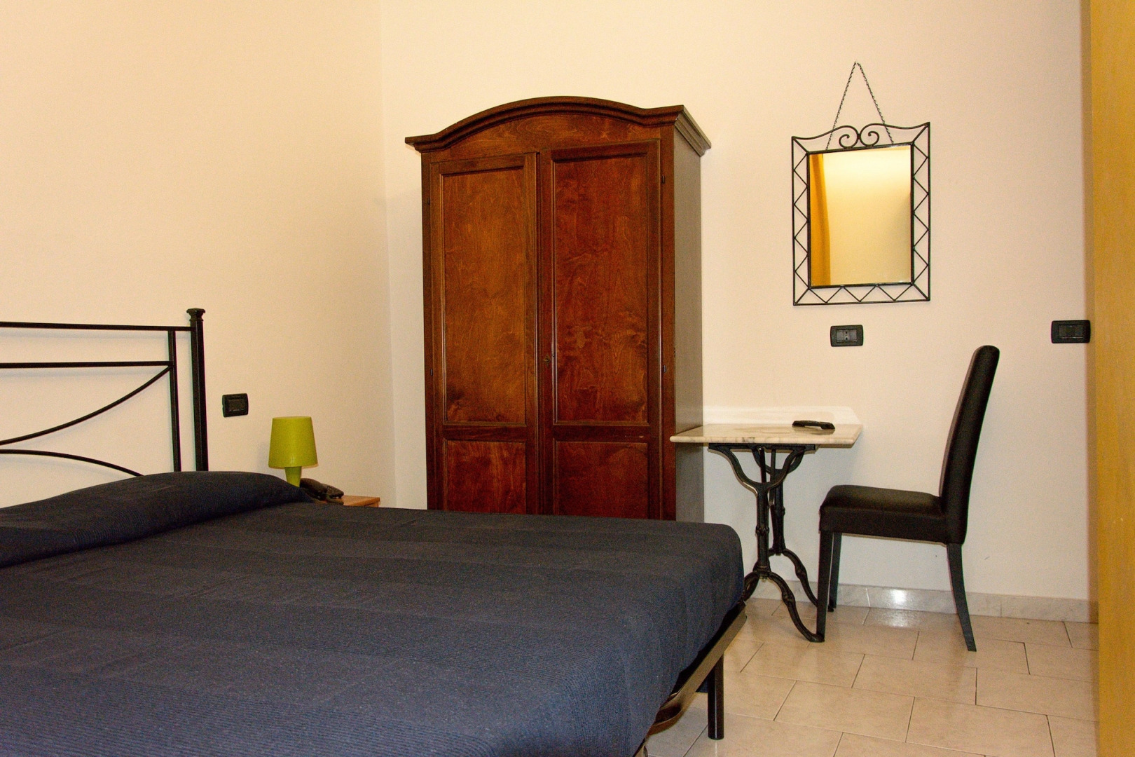 Red And Blues Music Hotel Genova