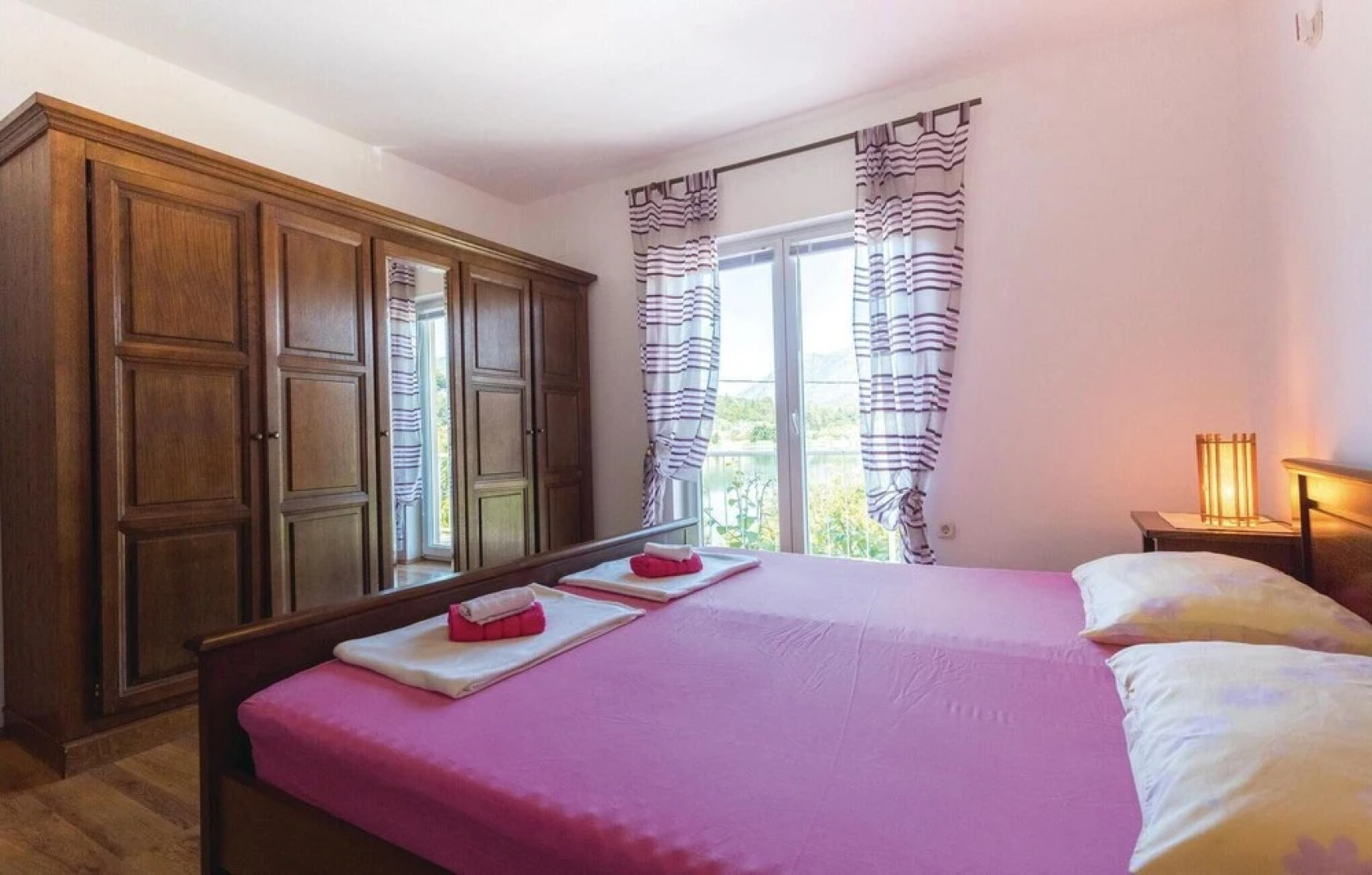 Nice Home in Bacinska Jezera With Wifi and 3 Bedrooms