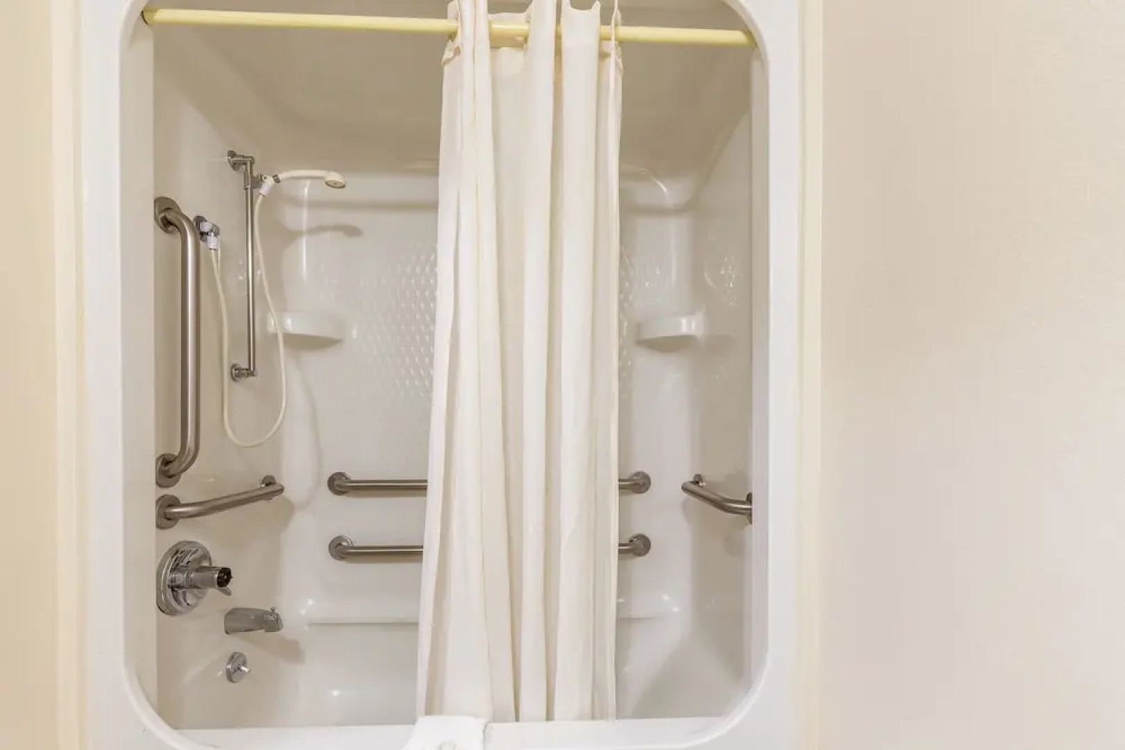 Econo Lodge Inn & Suites Fairview Heights near I-64 St Louis