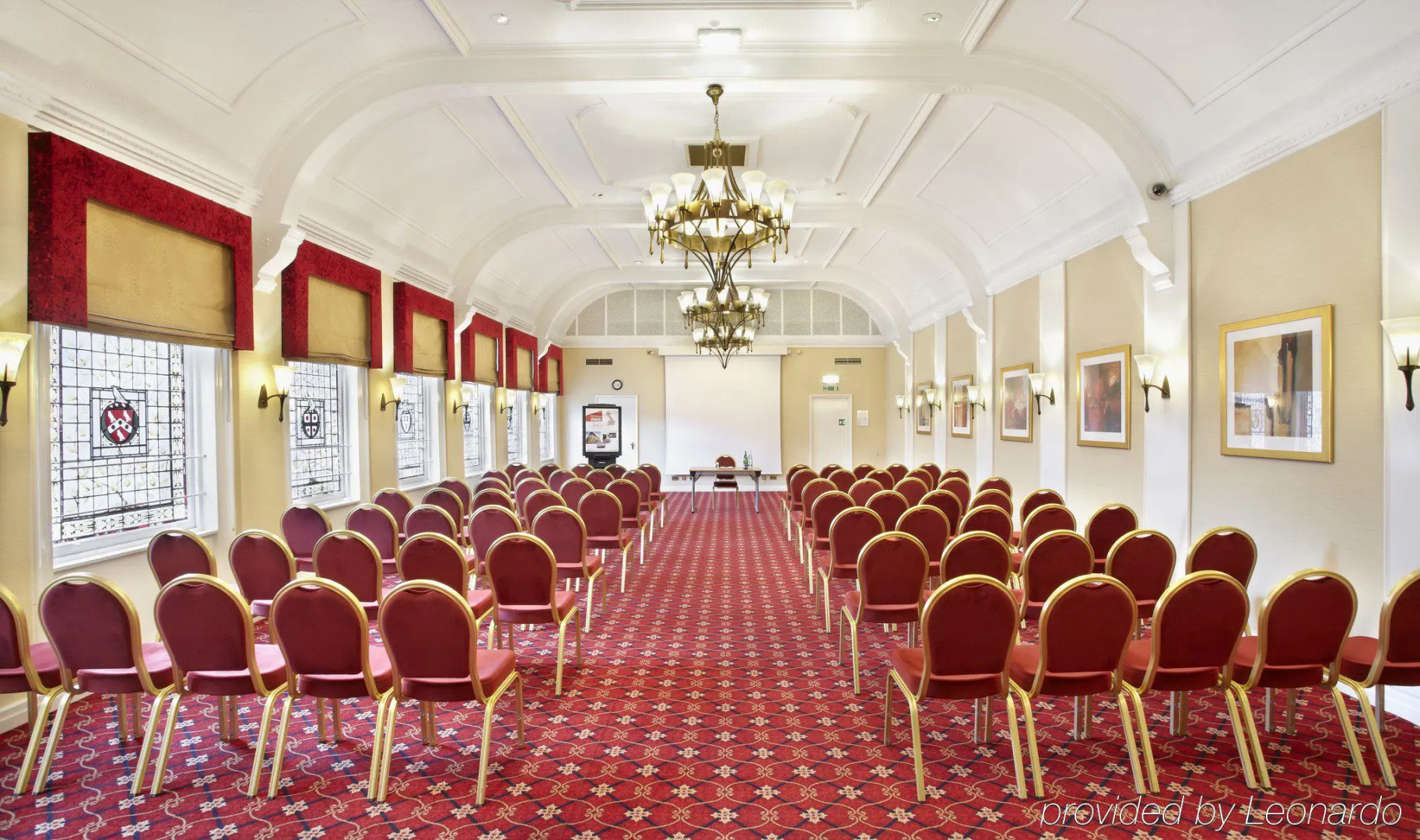 County Hotel & County Aparthotel Newcastle