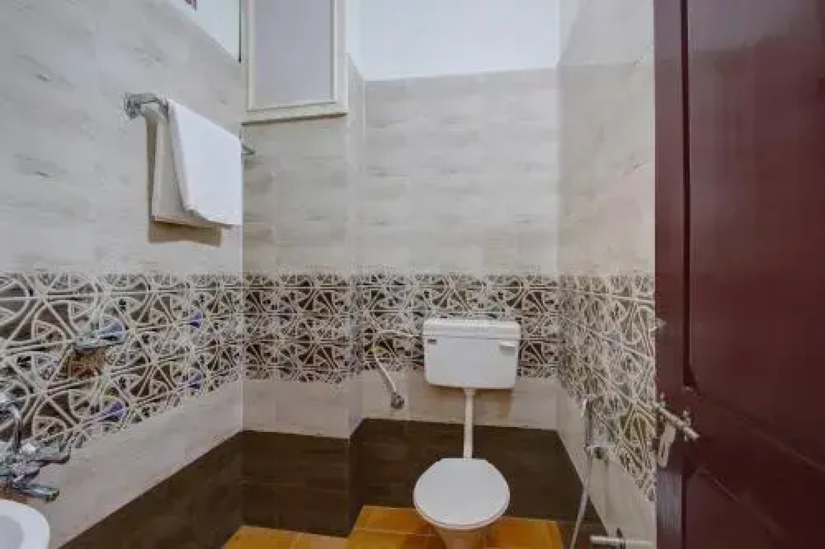 Century Park by OYO Rooms