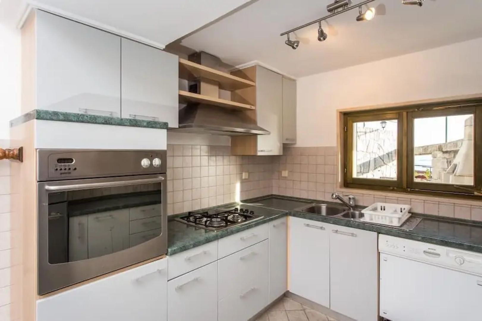 Apartment Little House