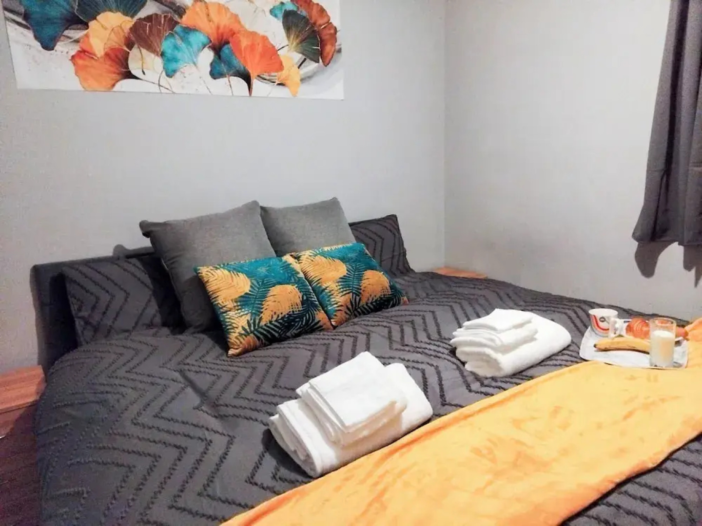 Corby-2 Bedroom-1bathroom-parking - Upto 5 Guests