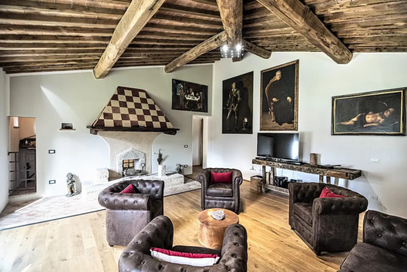 Villa With 4 Bedrooms in Monticiano Siena , With Private Pool and Wifi