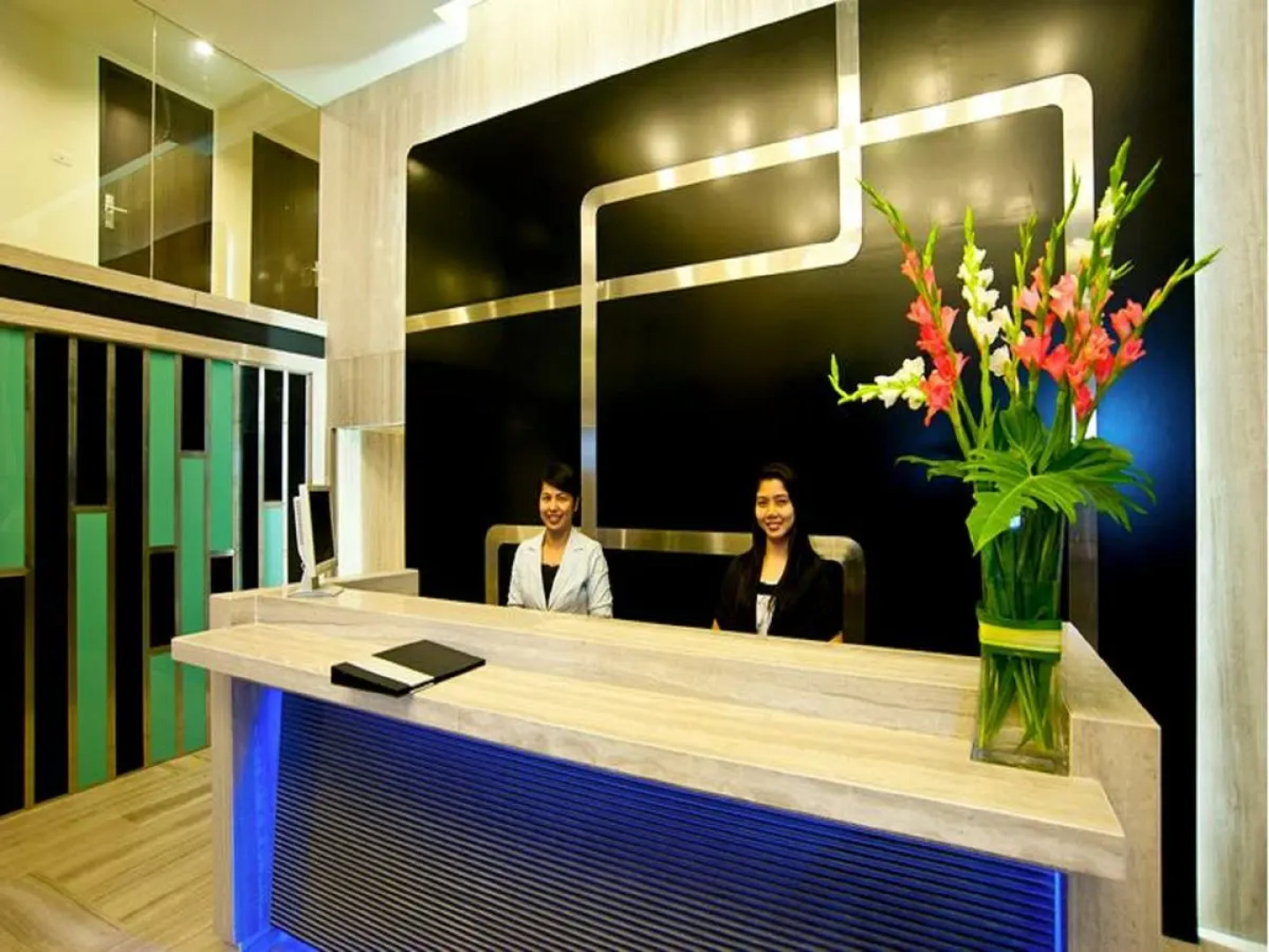 FX Hotel Metrolink Makkasan