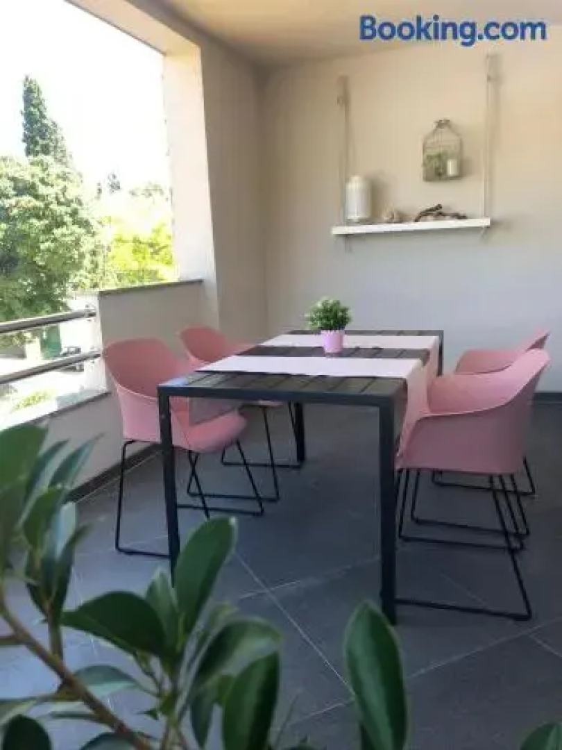 Apartments Nenich