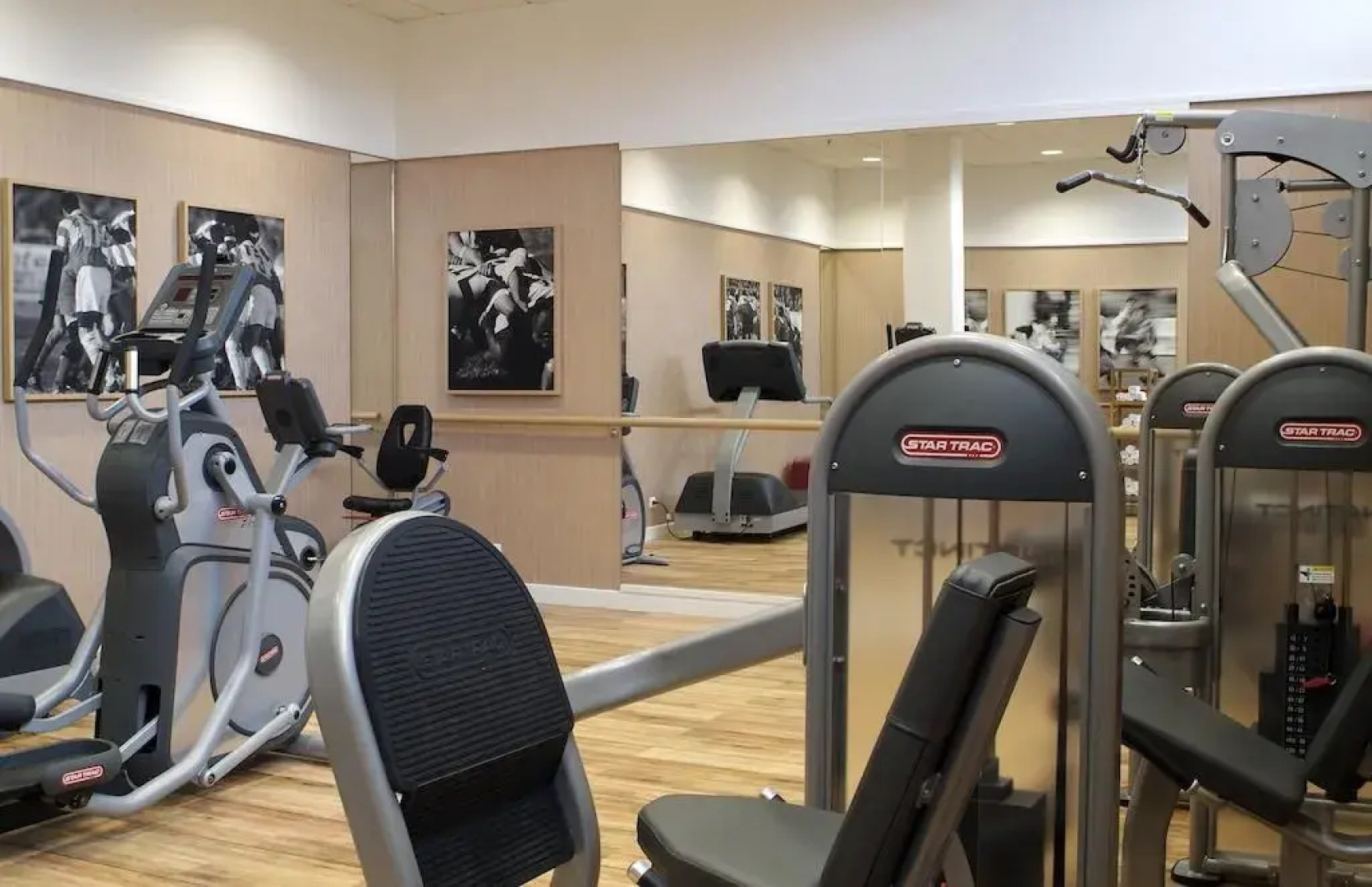 Courtyard by Marriott Paris La Defense West - Colombes