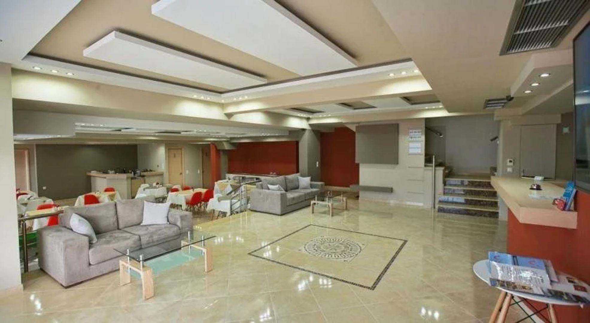 Sun & Sea Luxury Hotel