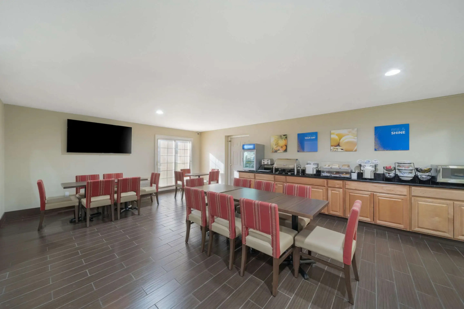 Comfort Suites Red Bluff near I-5