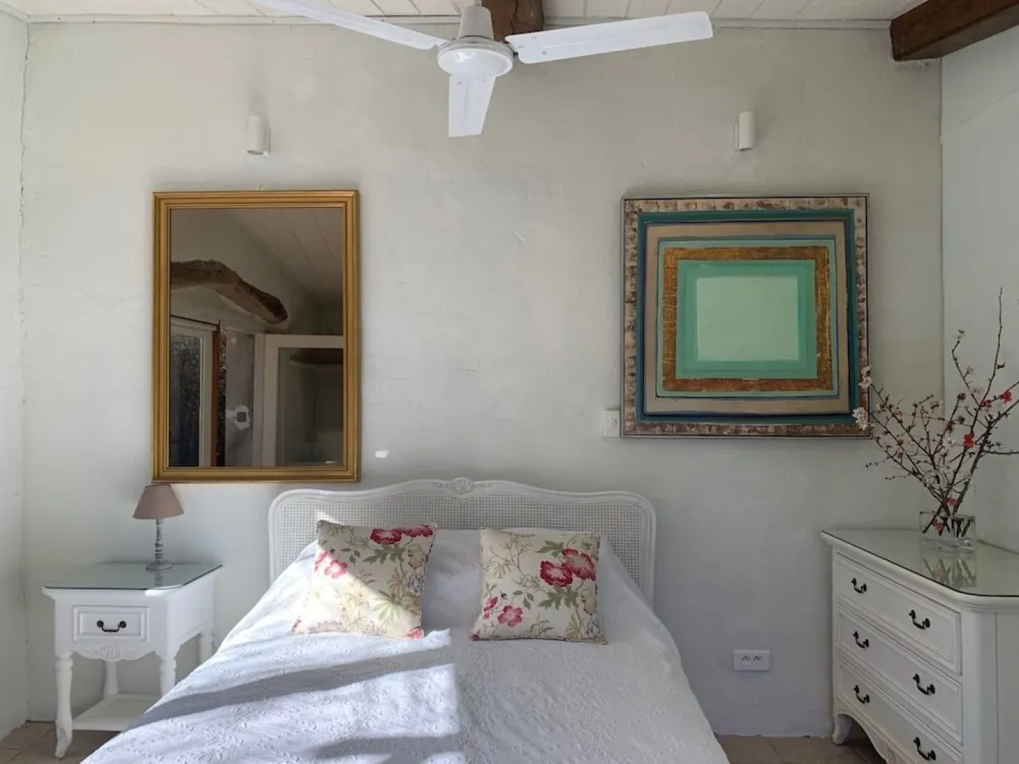 Beautiful Rustic Farmhouse Apartment With Pool