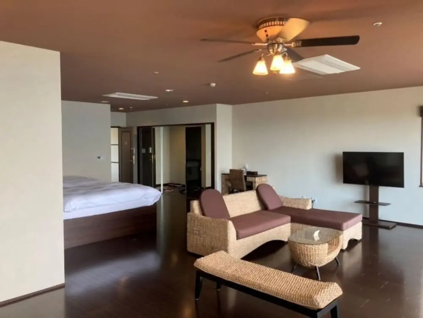 New WestPeninsula Hotel