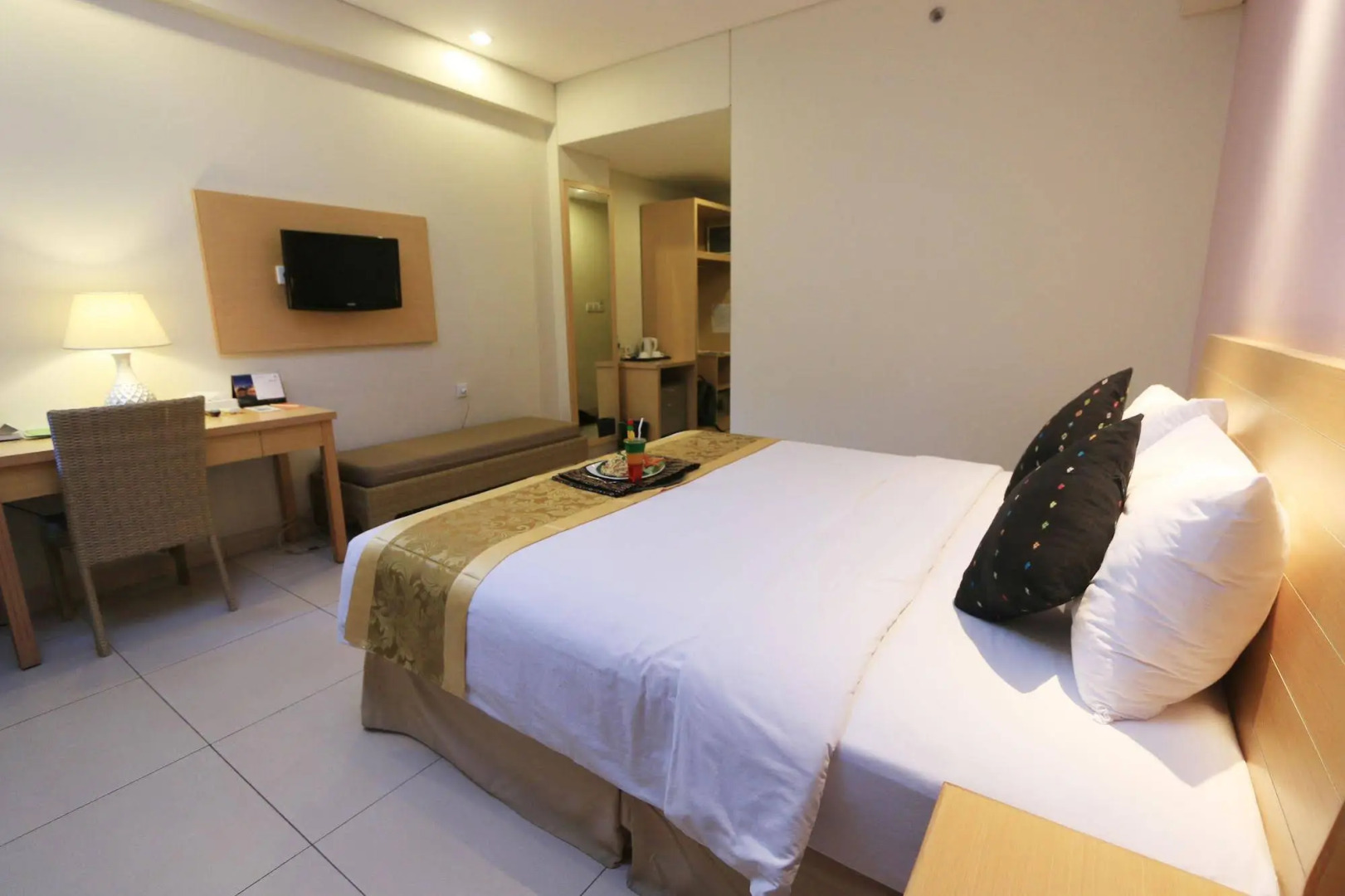 Laprima Hotel Flores