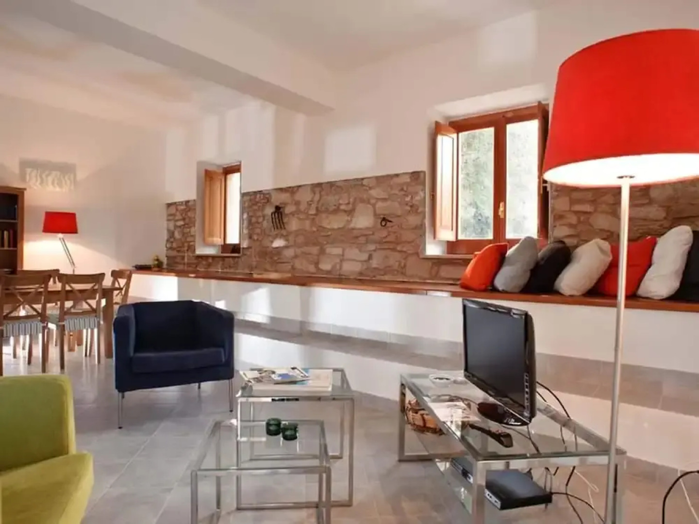 Detached Villa in an Excellent Location Near the Sea