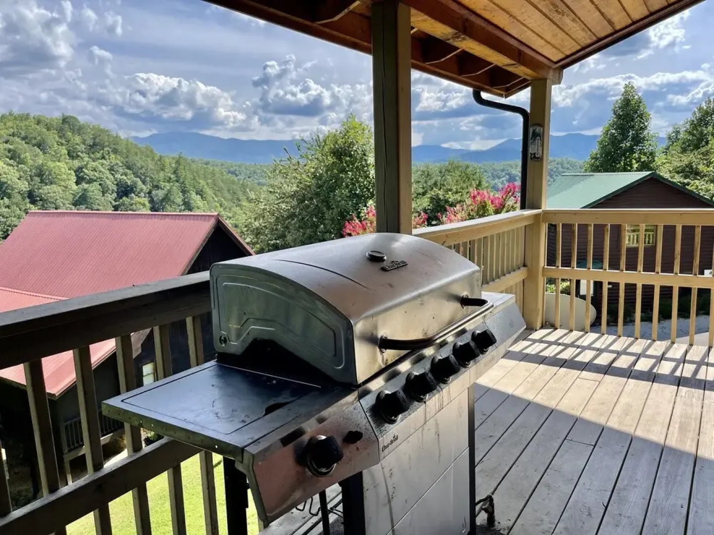 Rocky Top Rendez - 2 Br cabin by RedAwning