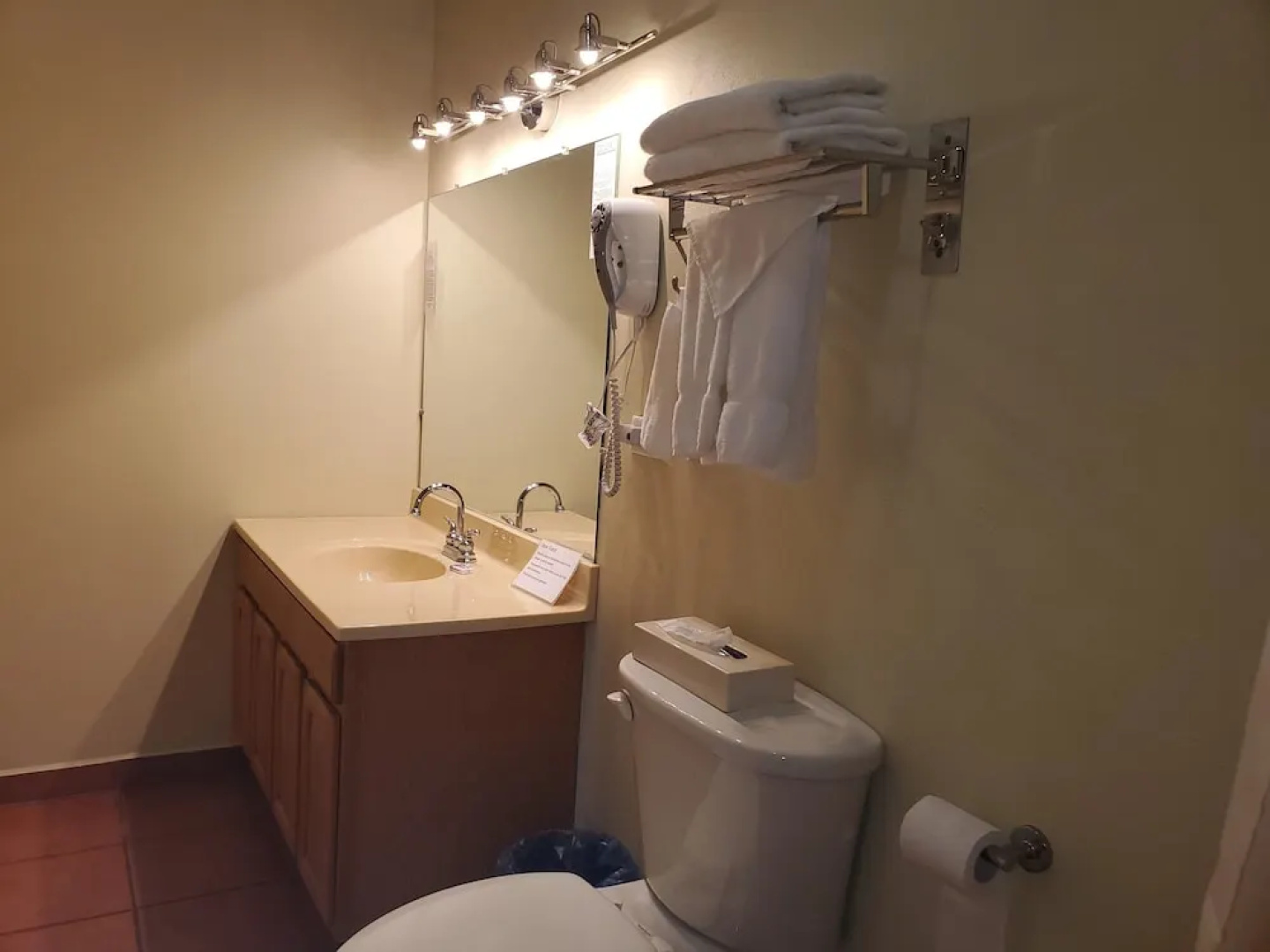 Rolson Hotel