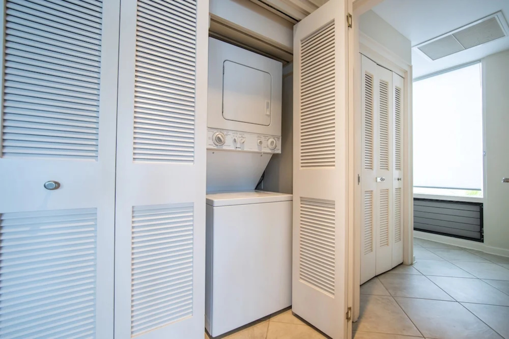 Bay Villa 19G4 Gold Beach Front by RedAwning