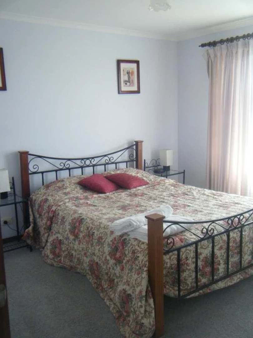 Griffith Catania Farm Cottage