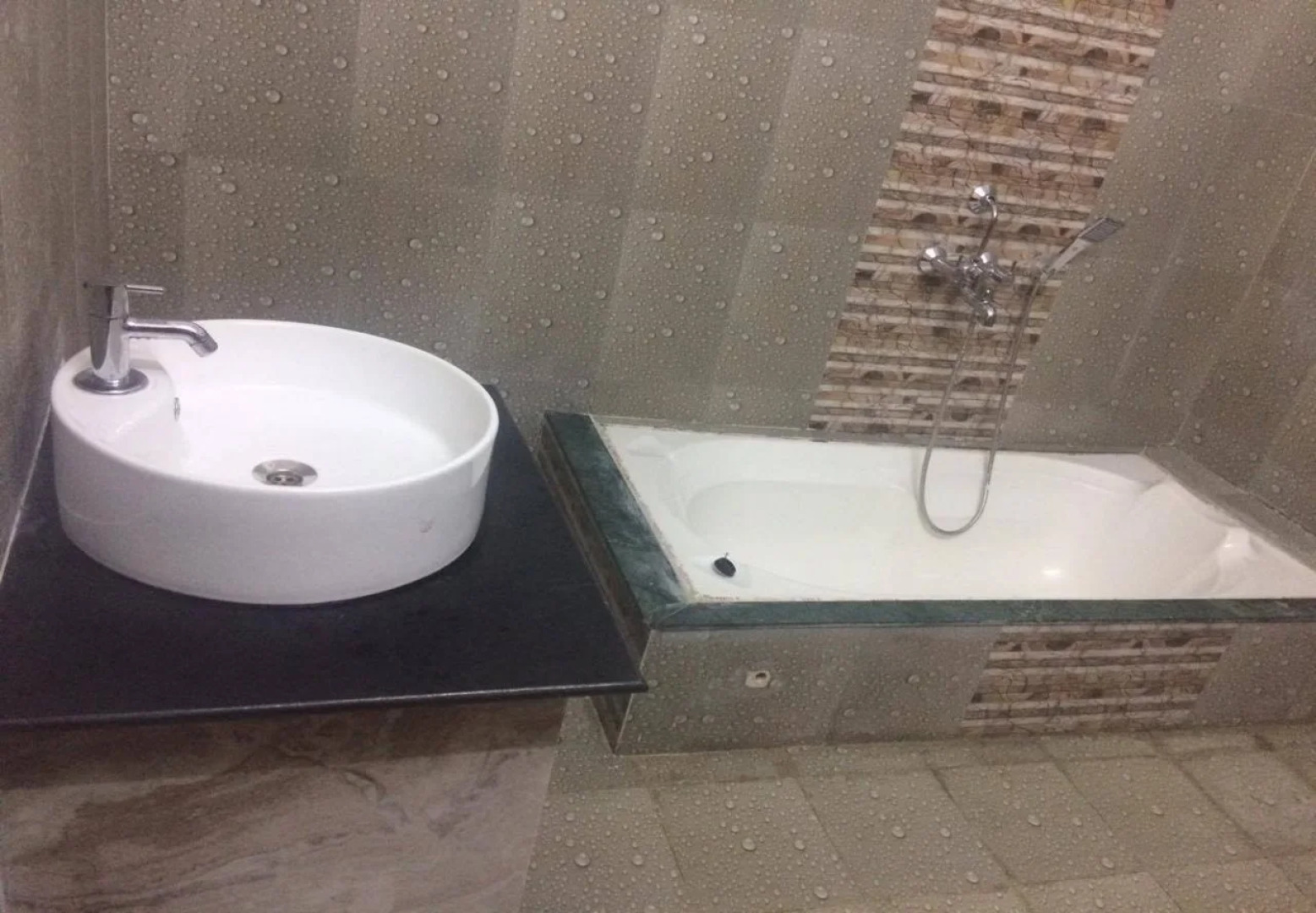 Ken Riverview Retreat