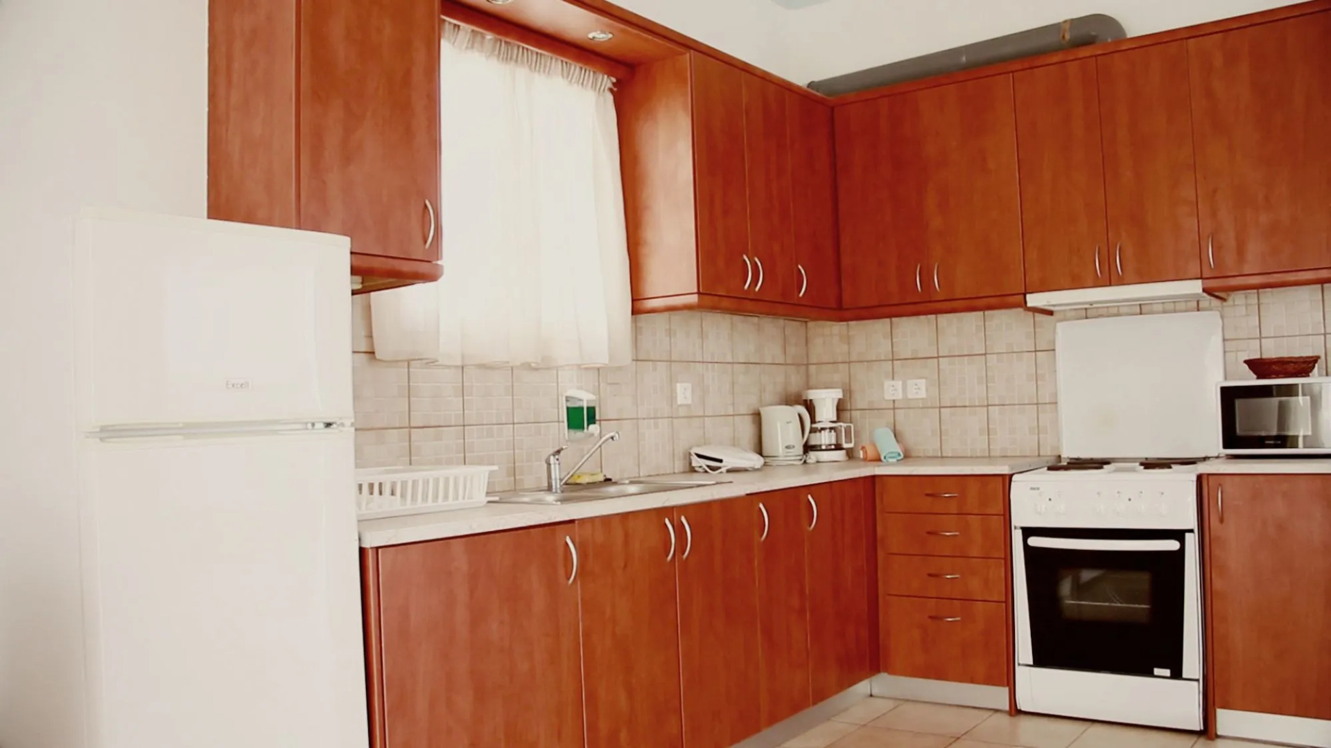 Loukas & Emma Eco Houses