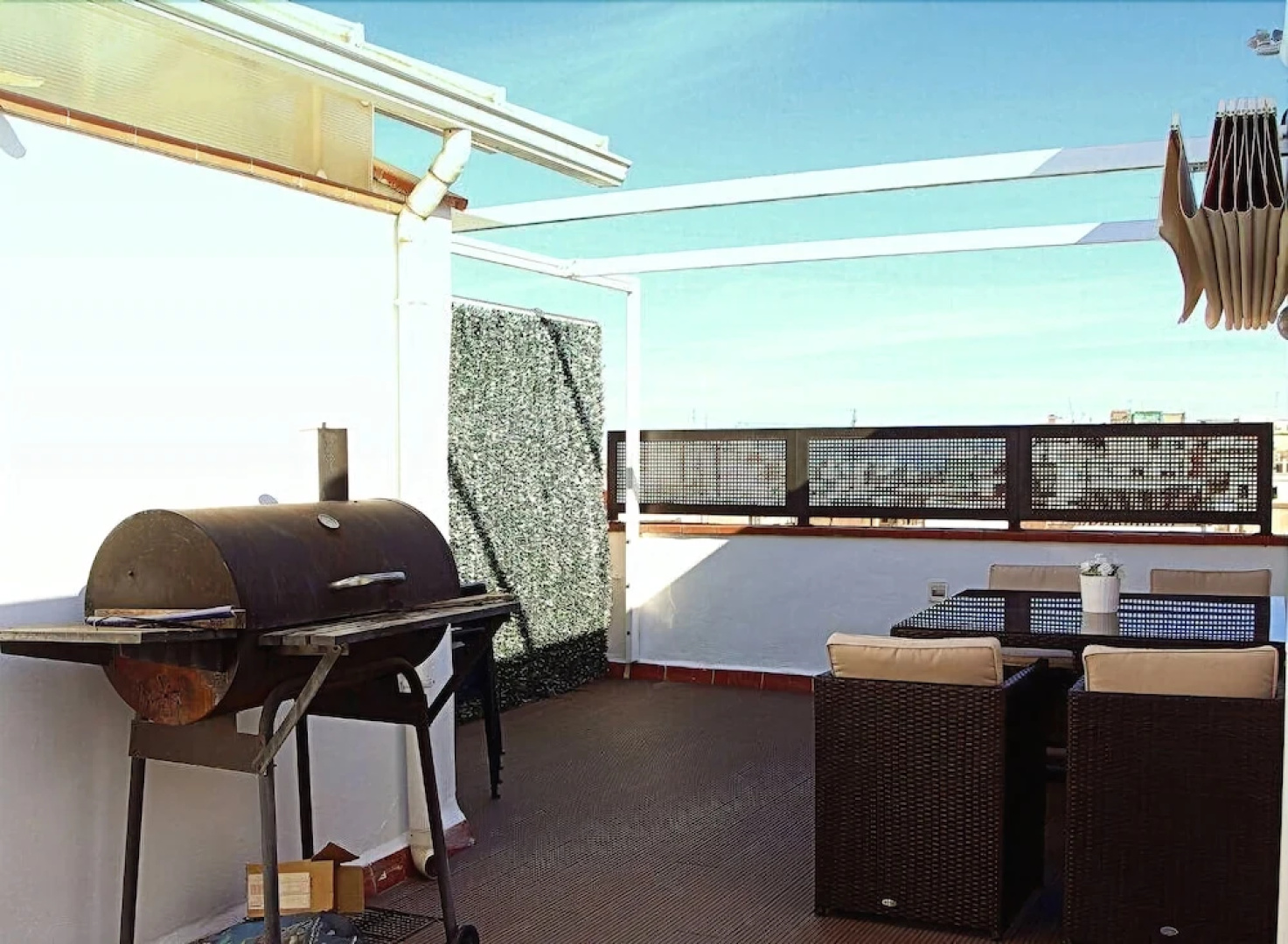 F03 Apartment with private rooftop