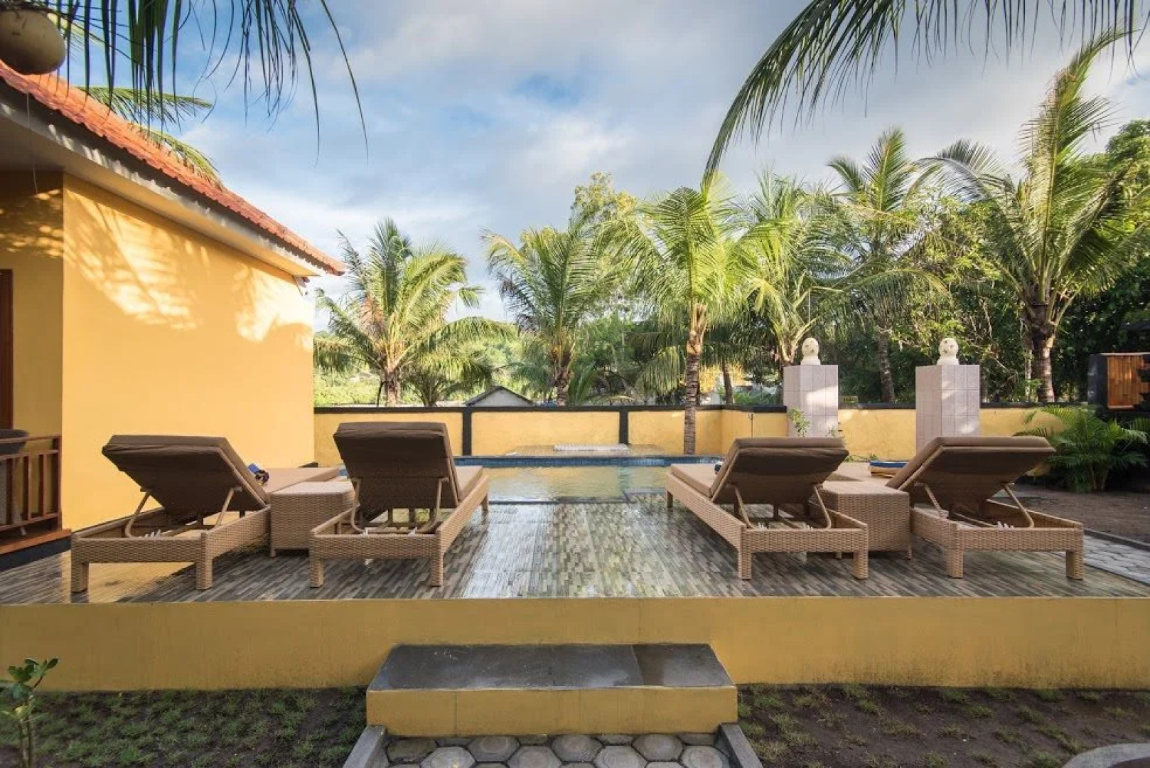 Yellow Bridge Guesthouse Ceningan