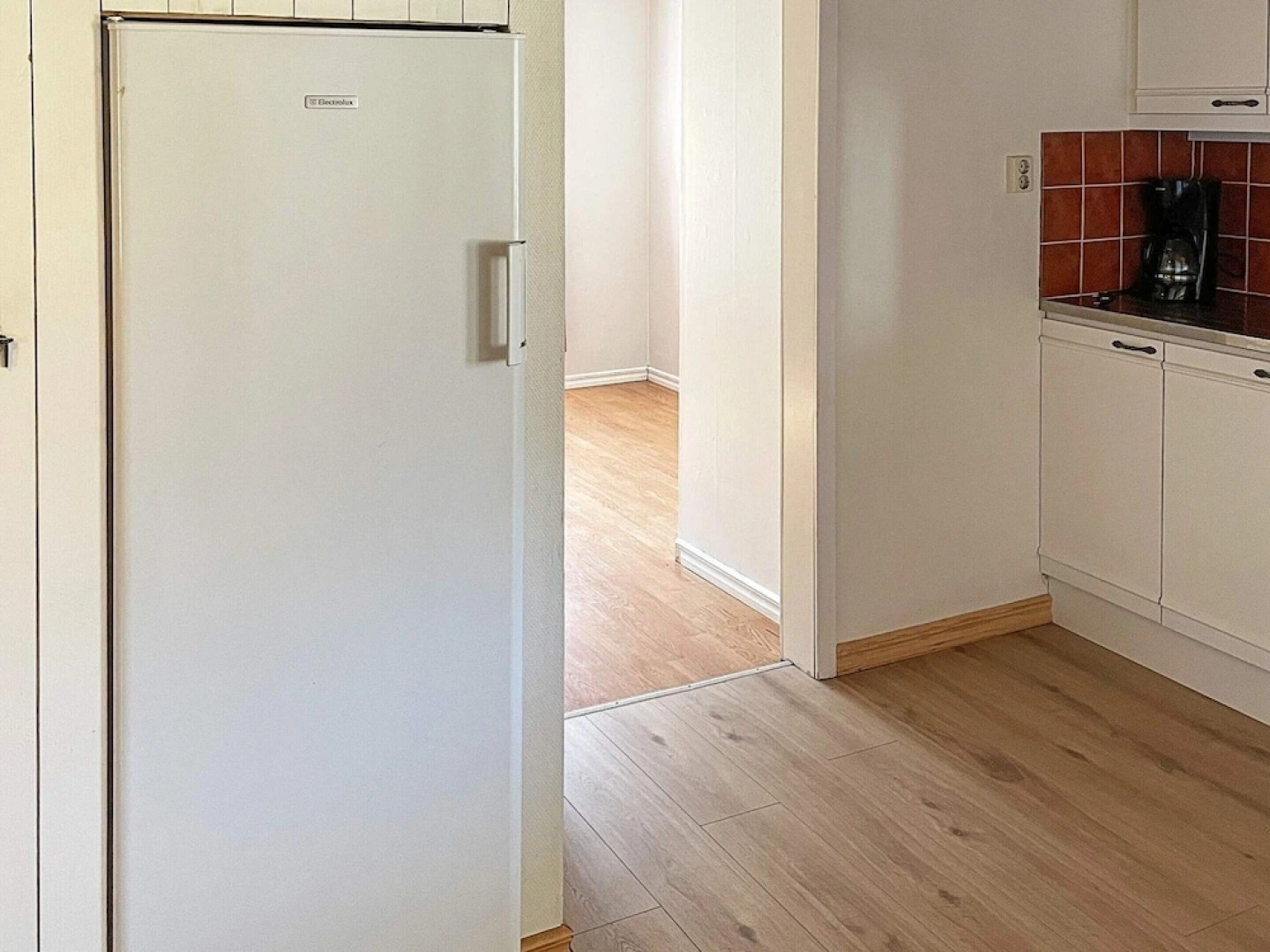 Lakefront Cottage in Torsebo