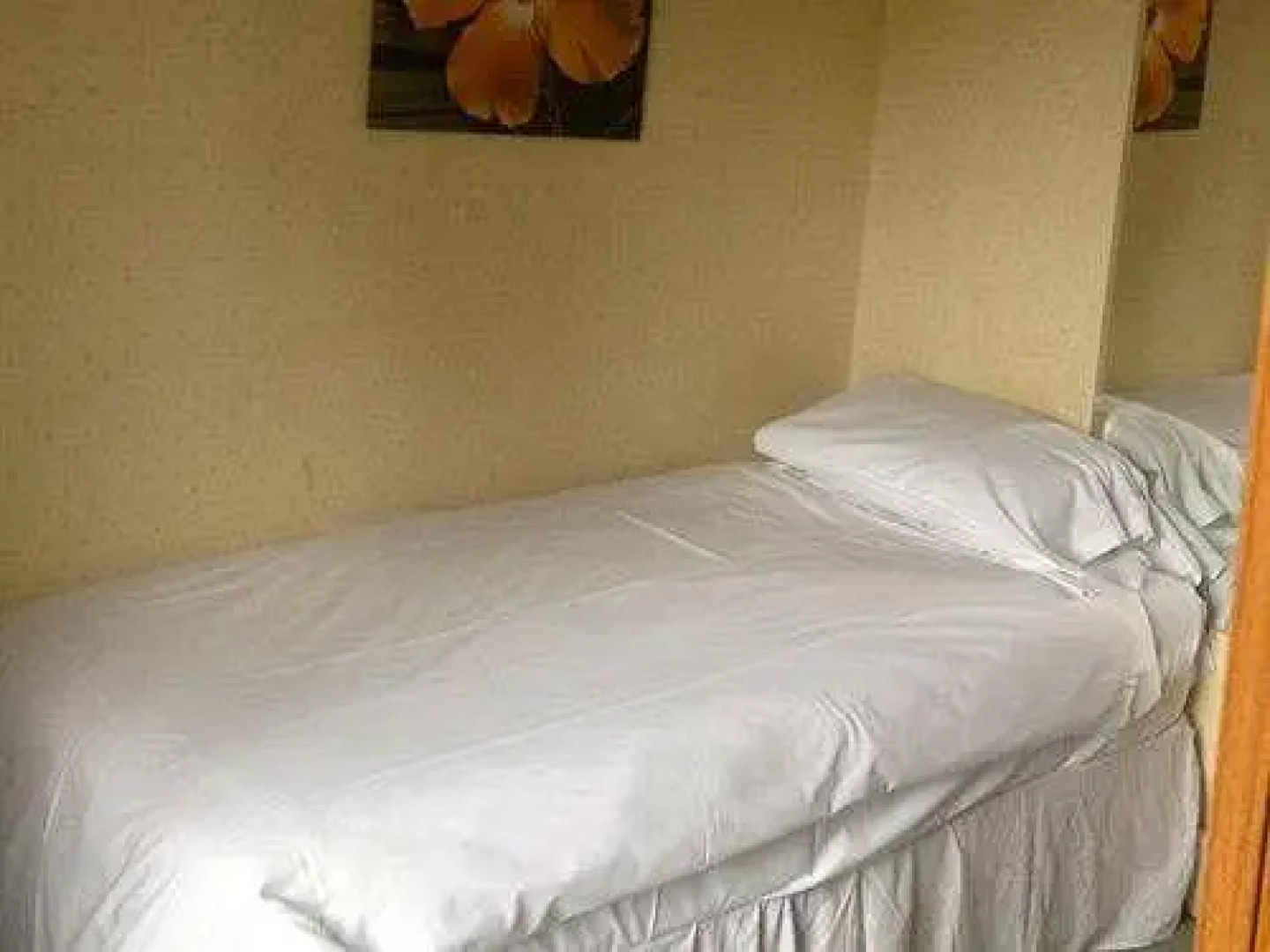 The Lopes Arms Hotel