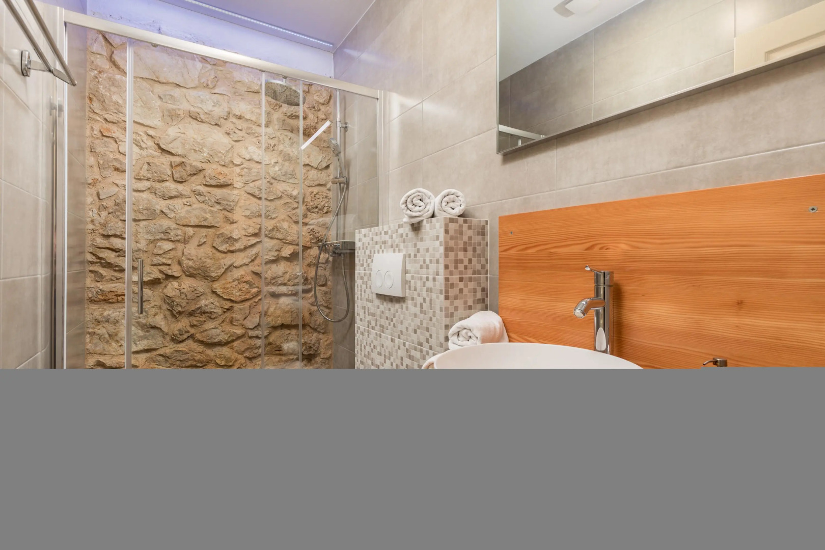 Ivka in Tribalj with 4 bedrooms and 4 bathrooms