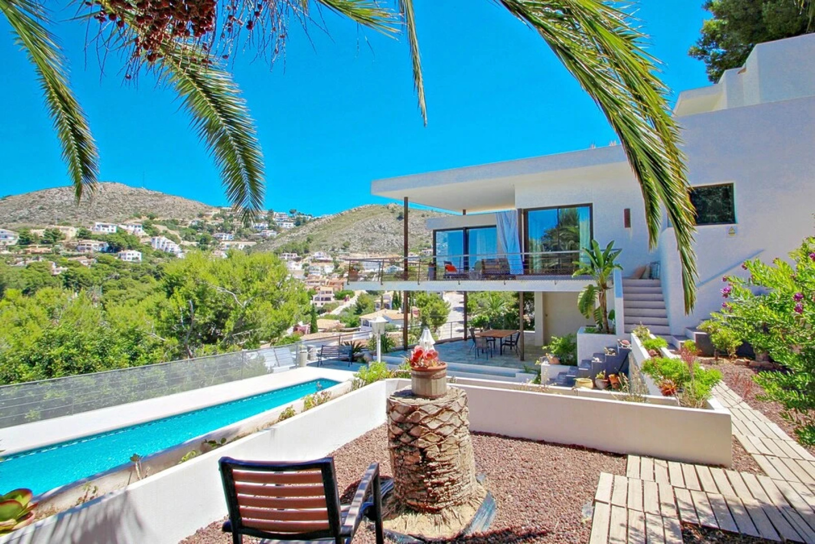 Laja - panoramic hillside holiday house in Moraira