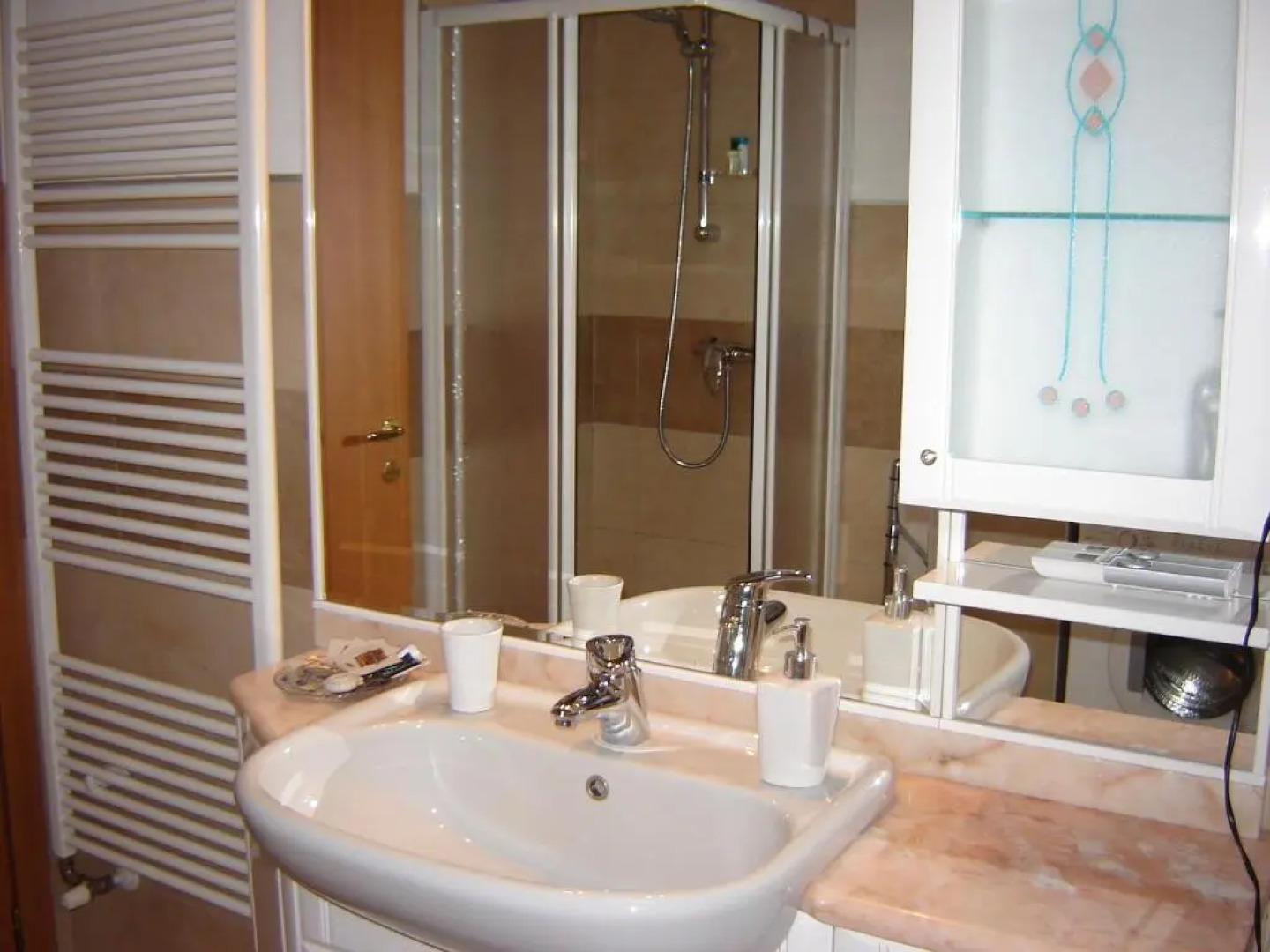 A 7 Km Da Salo' Casa Del Sole Mansarda