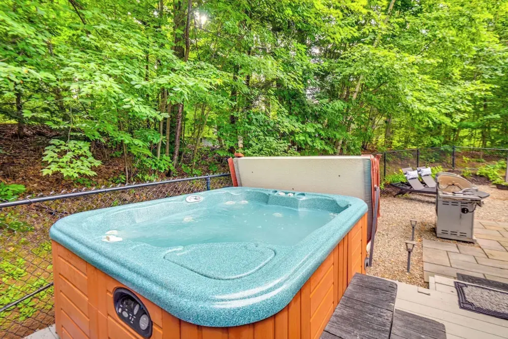 Lake Winnipesaukee Getaway w/ Private Beach Access