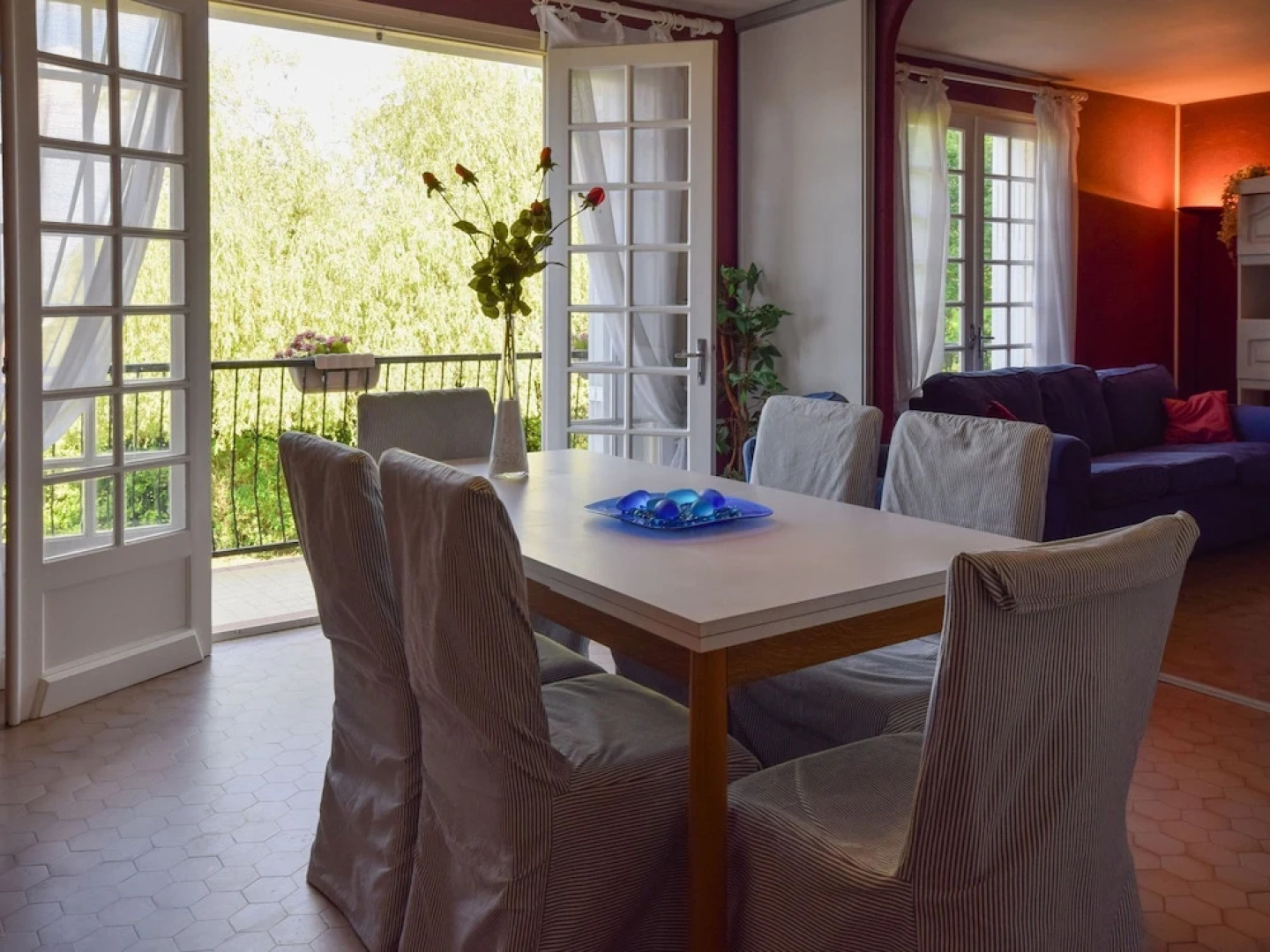 Beautiful Family Villa With Private Pool in Quiet Area of Villeneuve-sur Lot