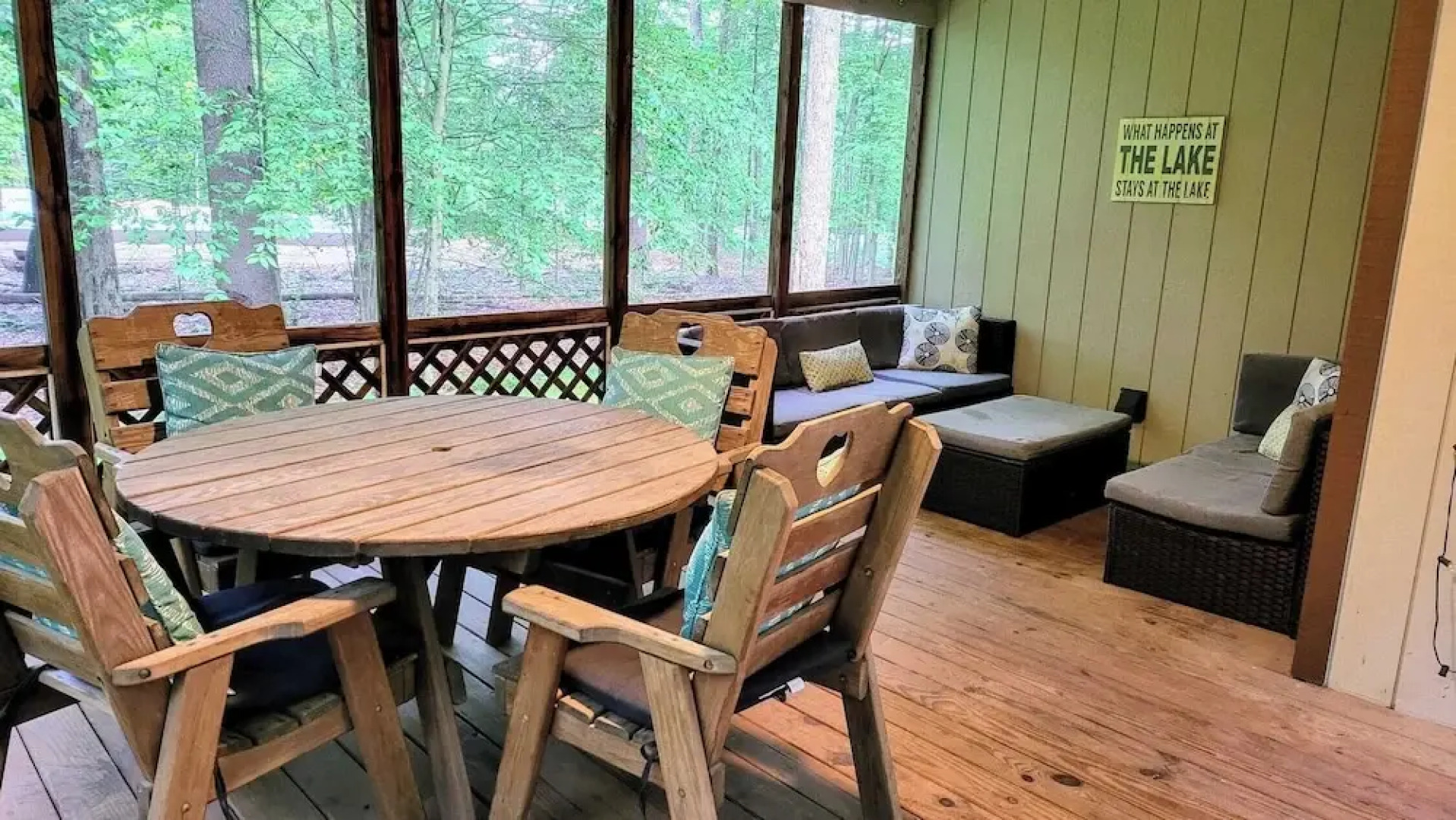 Mountain Memories by Avantstay Hot Tub Enclosed Deck, Large Yard w/ Fire Pit