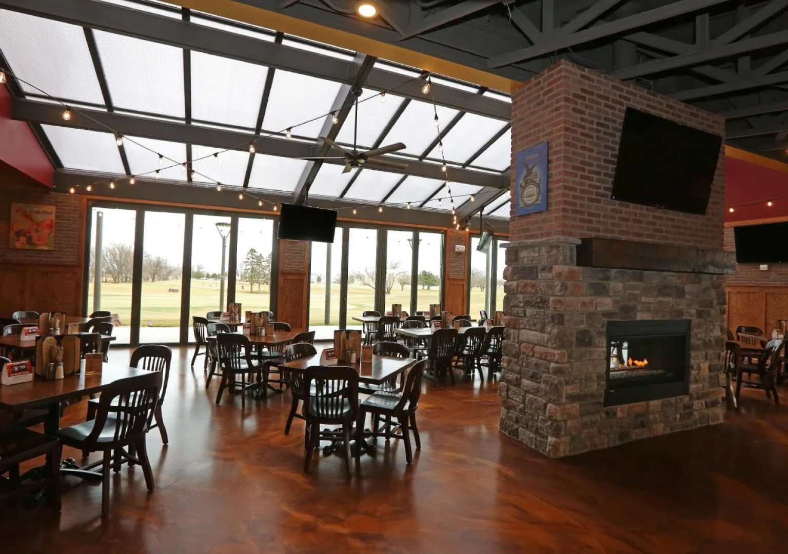 Holiday Inn & Suites Sioux Falls - Airport by IHG