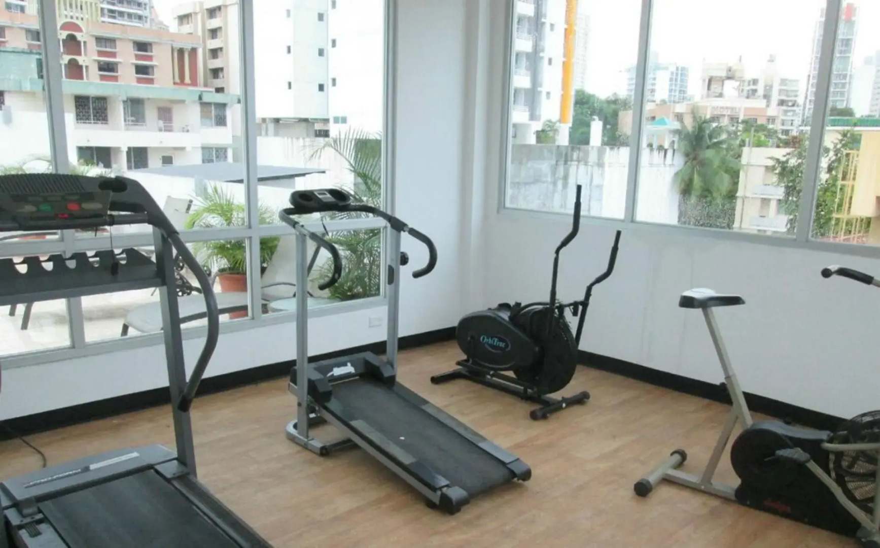 Hotel Suites Ambassador