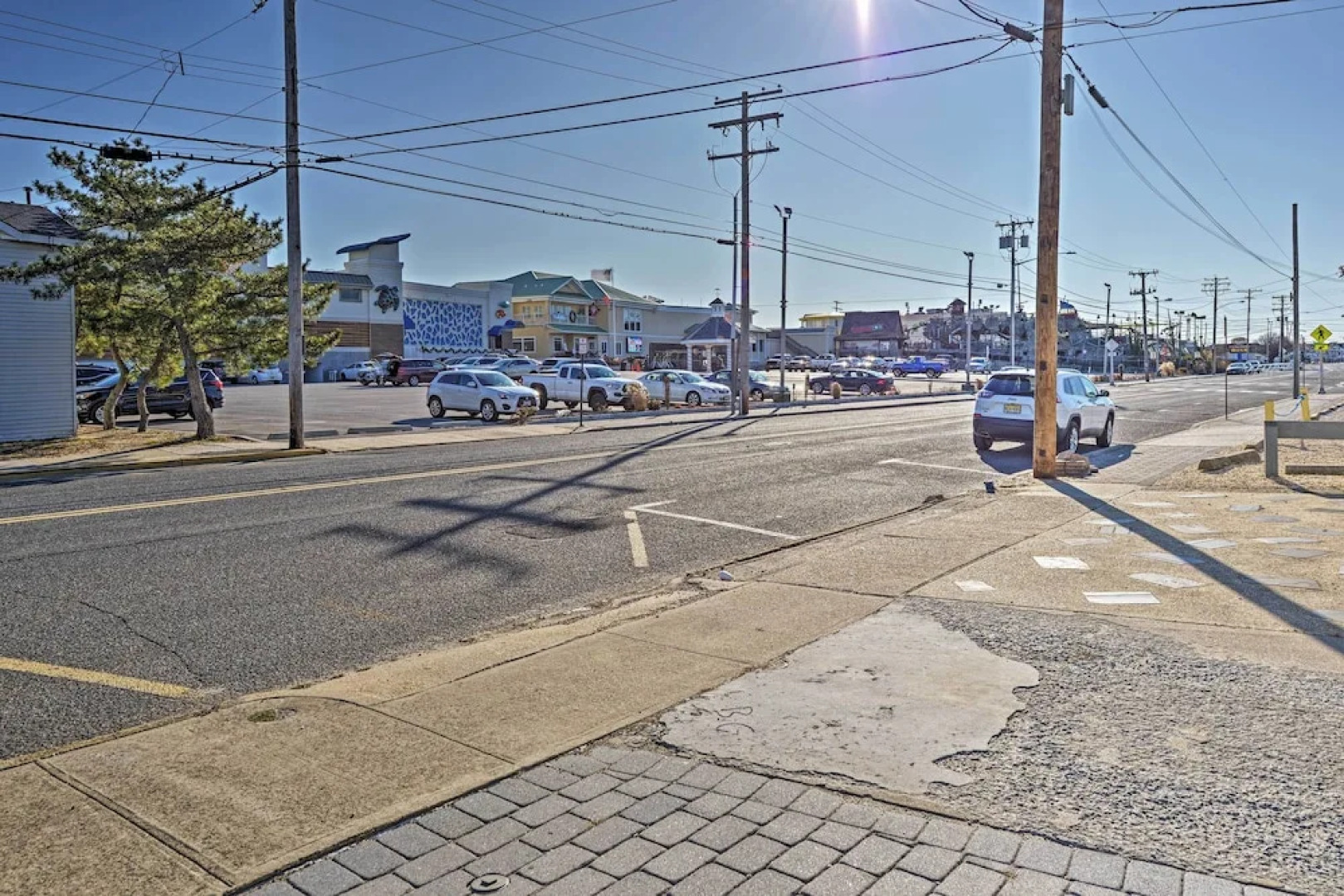 Charming Cottage - Steps to Point Pleasant Beach!