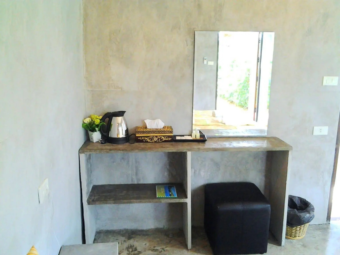 Pran River View Resort