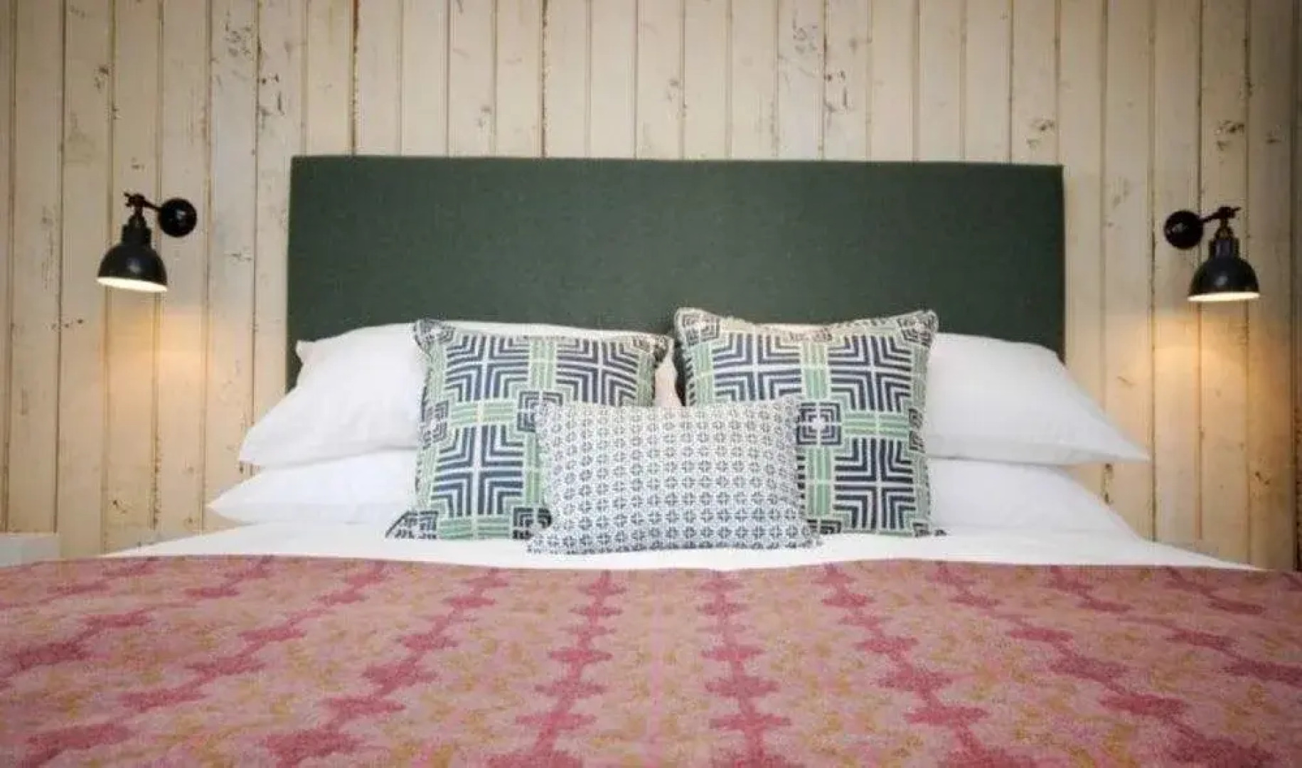 Seaview Holidays - Salterns Village