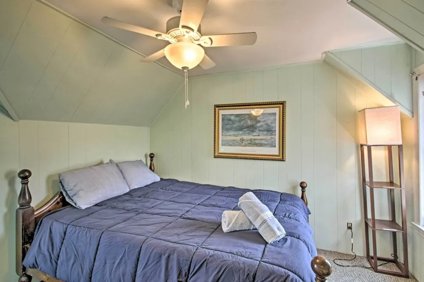 Bayside Weirs Beach Cottage < Half Mile to Pier!