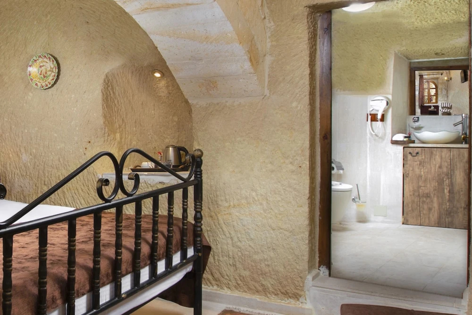 Romantic Cave Hotel
