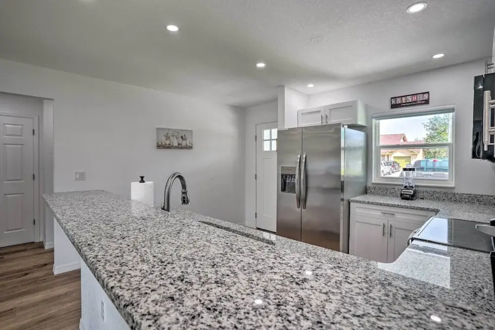 Hot Tub & Fenced Yard: Home in Sebring