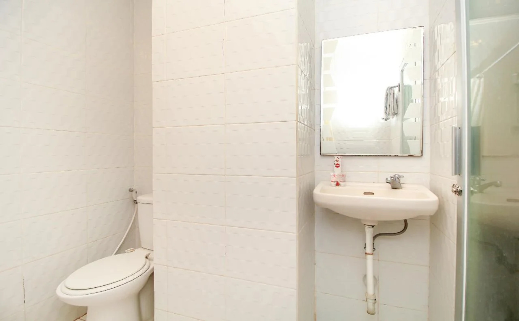 Global Inn Surabaya by RedDoorz