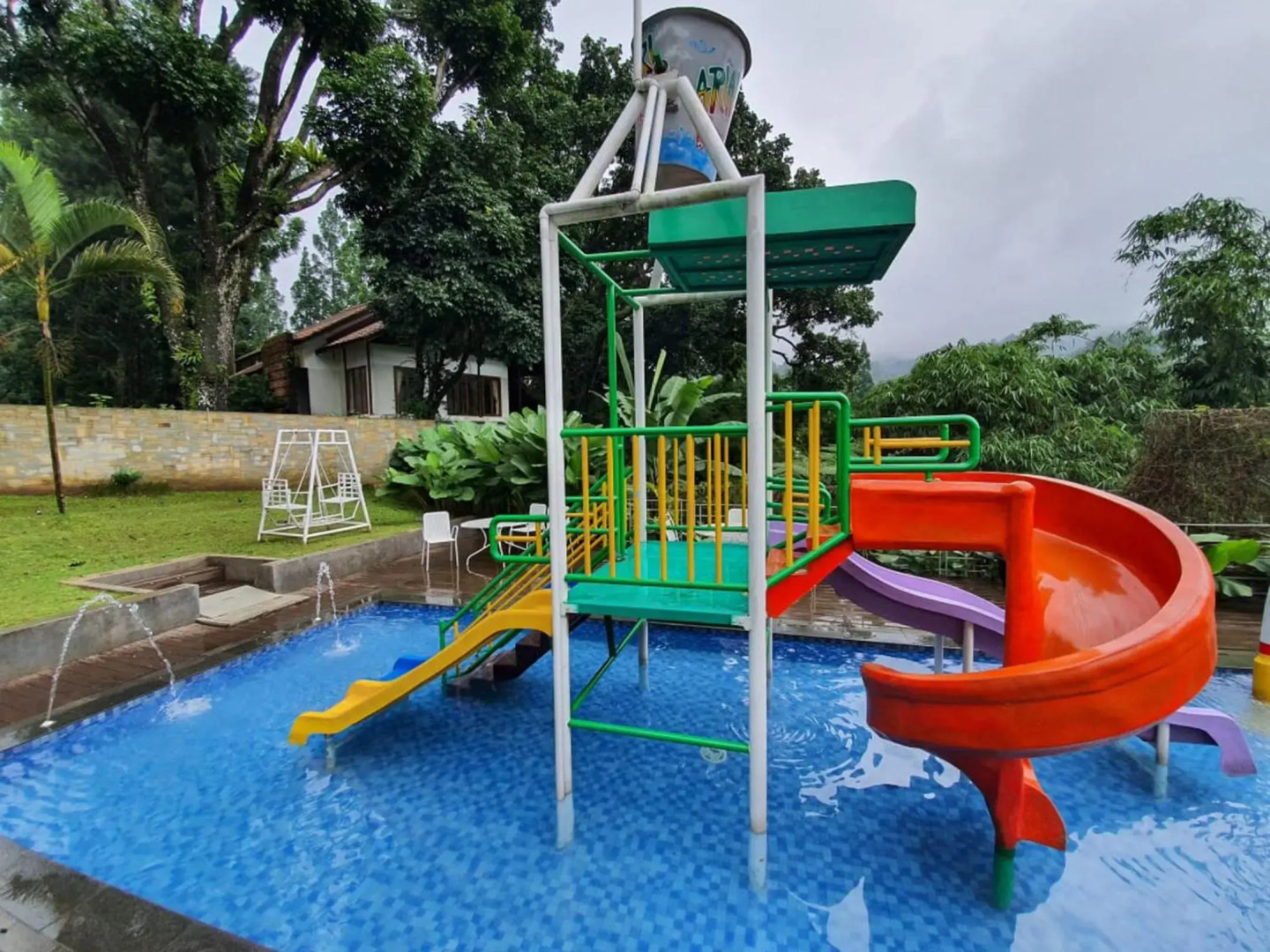 Ariandri Hotel & Resort 