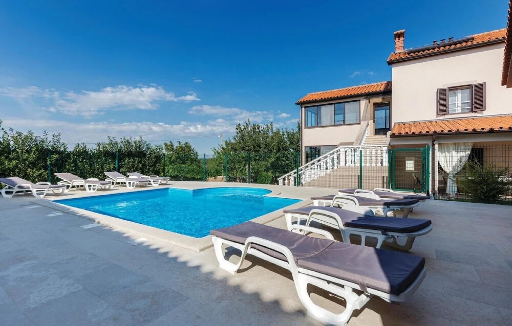 Stunning Home in Barban With Wifi and 6 Bedrooms