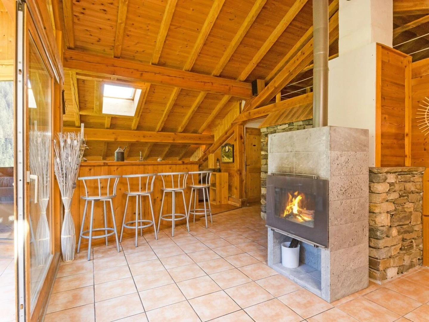 Friendly Chalet Located 150 m From the Charming Village of Peisey
