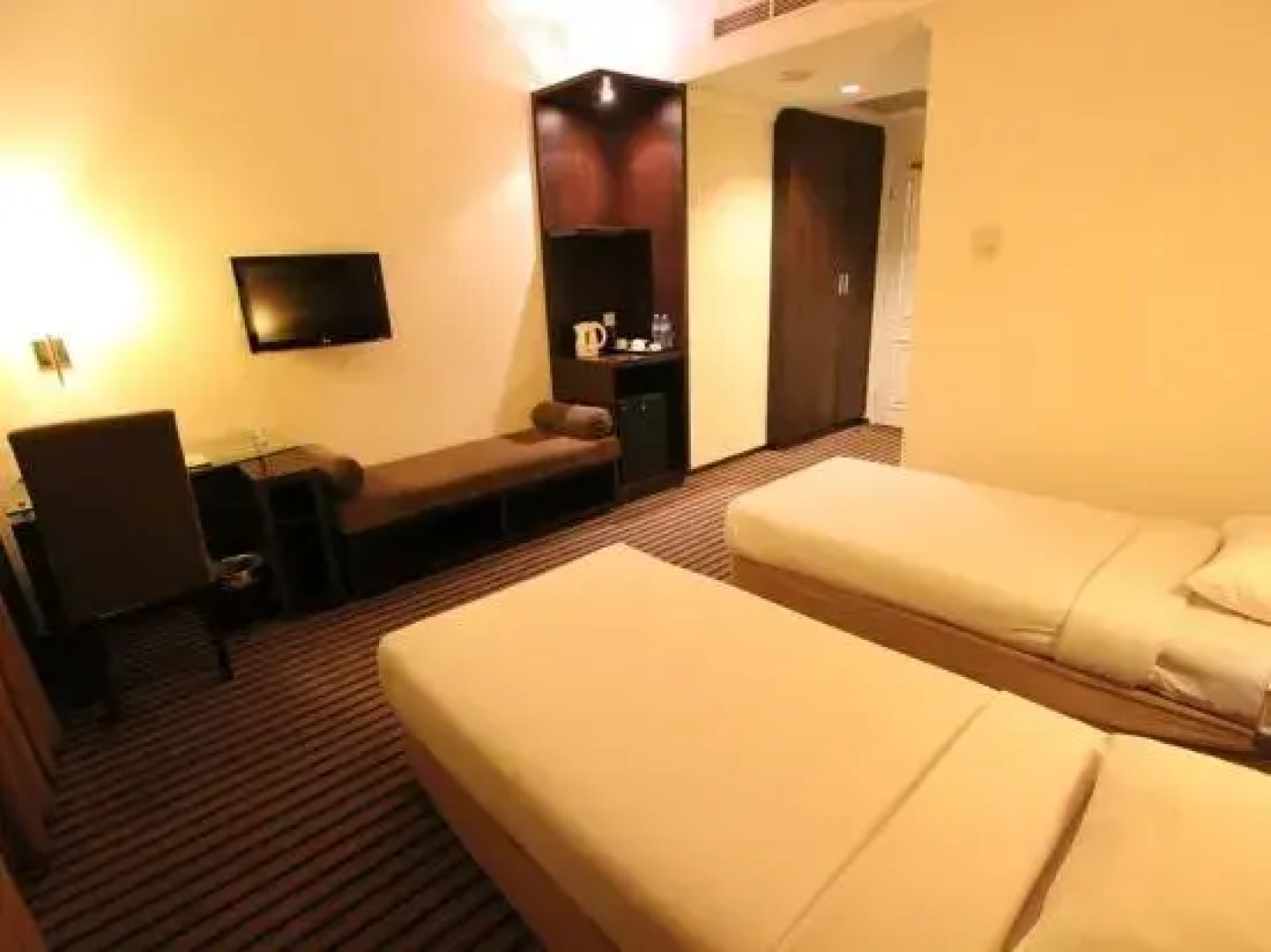 Harmoni One Convention Hotel & Service Apartments